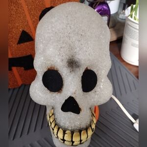 Vintage Halloween lighted skull head popcorn plastic